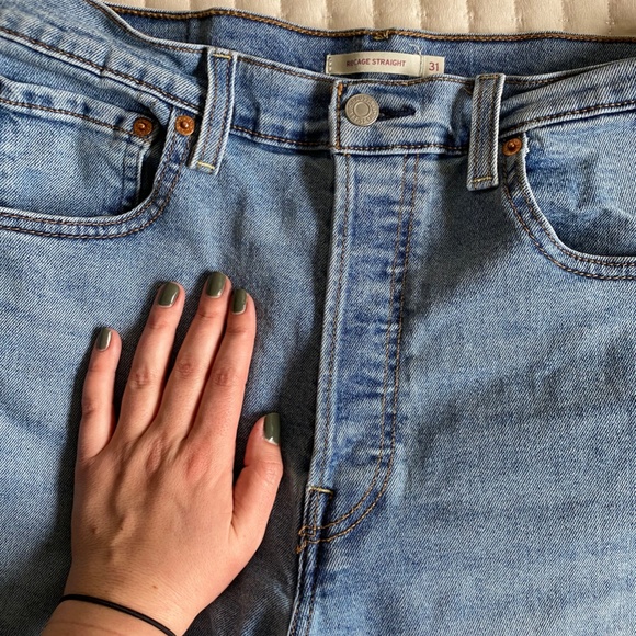 High Waist Ribcage Straight Leg Levi's - Picture 2 of 8